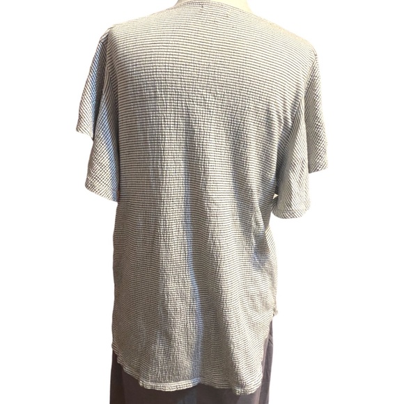 Max studio cotton blend flutter sleeve top. Sz M - Picture 3 of 7